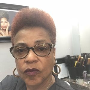 Meet your Posher, Christal